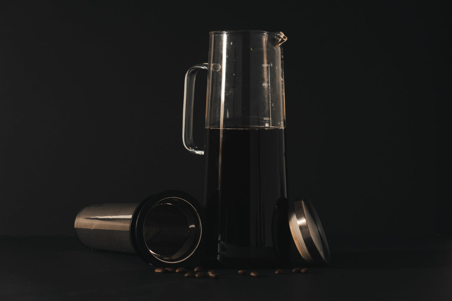 Cold Brew Connoisseur Kit - Nitroflow, Cold Brew Coffee Maker and 10 Nitrogen Cartridges